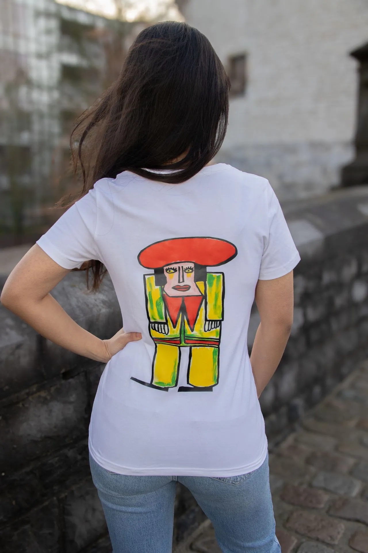 T-shirt - Man met rode hoed  | Belgische streetwear  (Man, M, Beige)